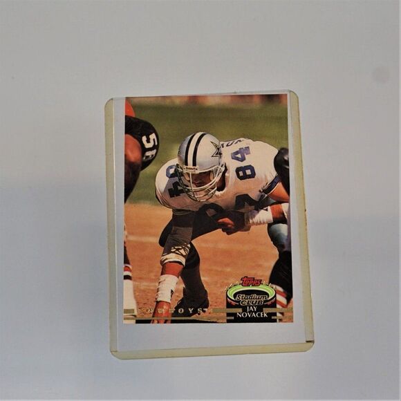 1992 Topps Stadium Club Jay Novacek  #489 - Picture 1 of 2